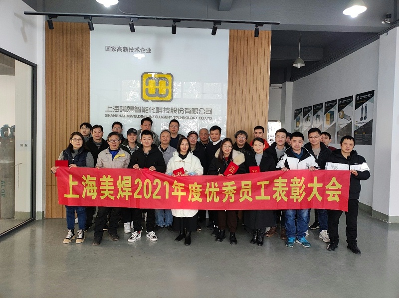 1bedb3a3b123474b99ccc96710d7d422_23.jpg