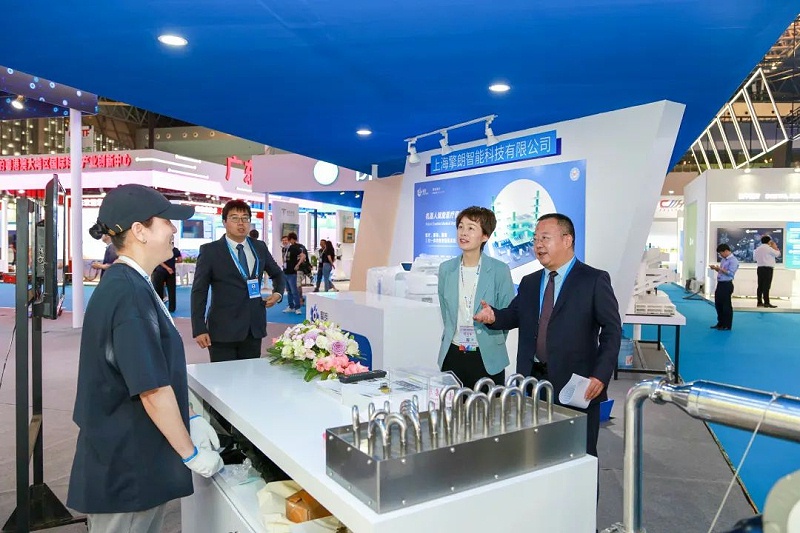 eb197c5d92db46359d71763ad4ebace1_19.jpg